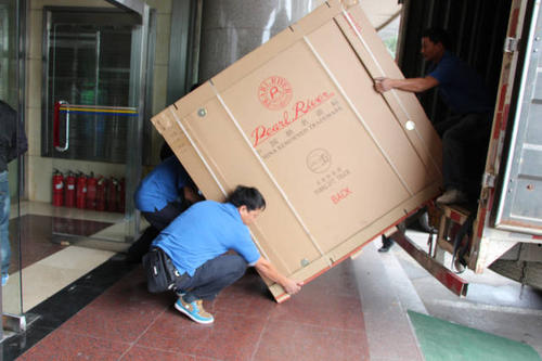 两当钢琴贵重工艺品无忧运